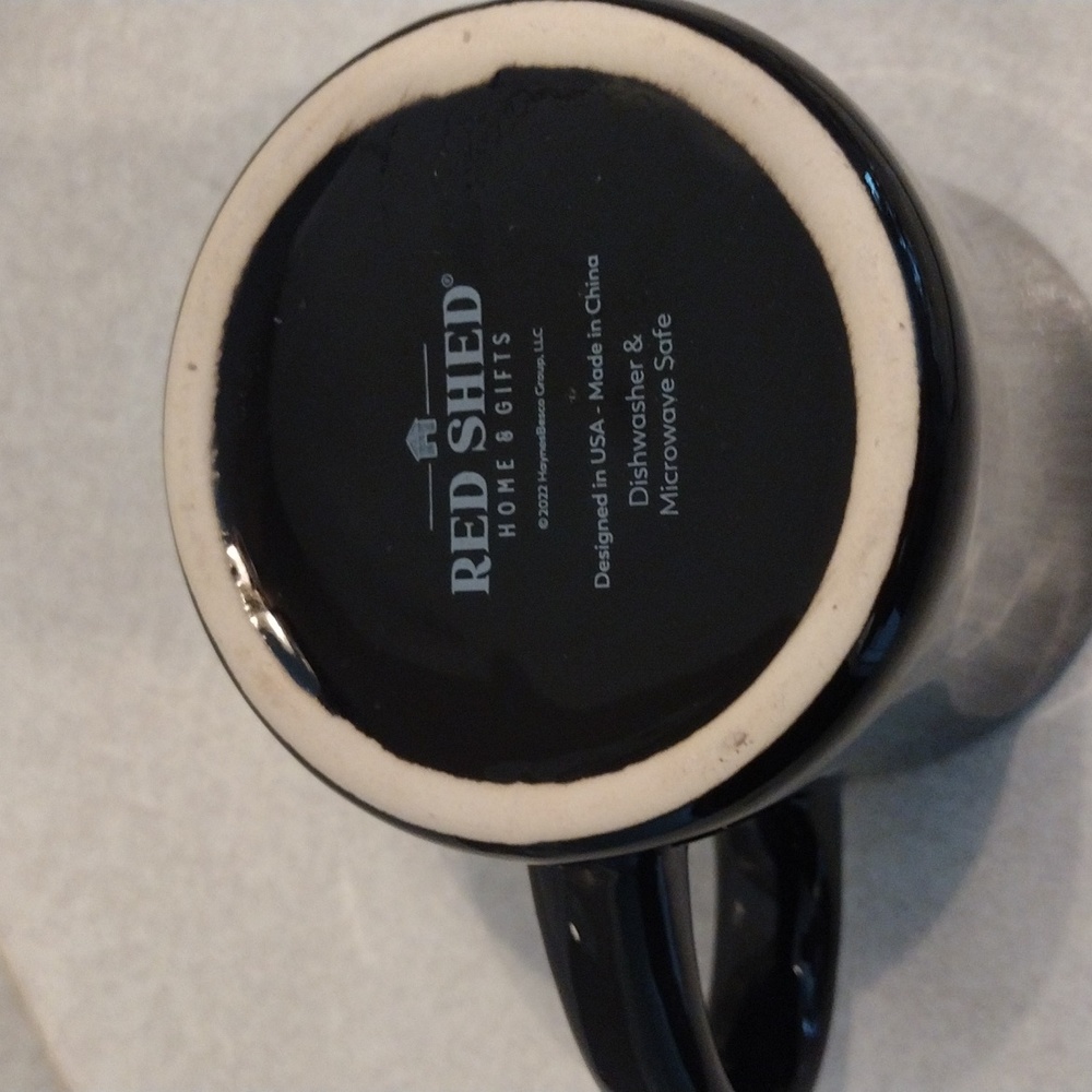 Red Shed coffee mug. - Picture 8 of 8